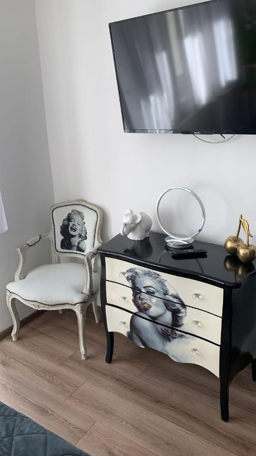 Golden Apartament Legionow Stary Toruń Exteriör bild